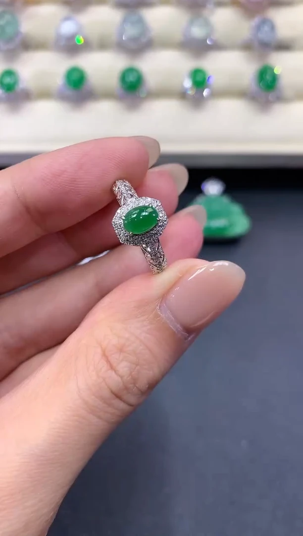 【闪购商品】翡翠戒指18K金镶嵌a20