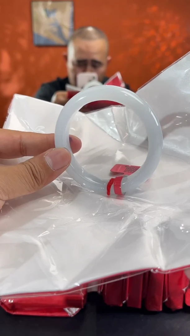 未镶嵌手镯翡翠翡翠手镯 57