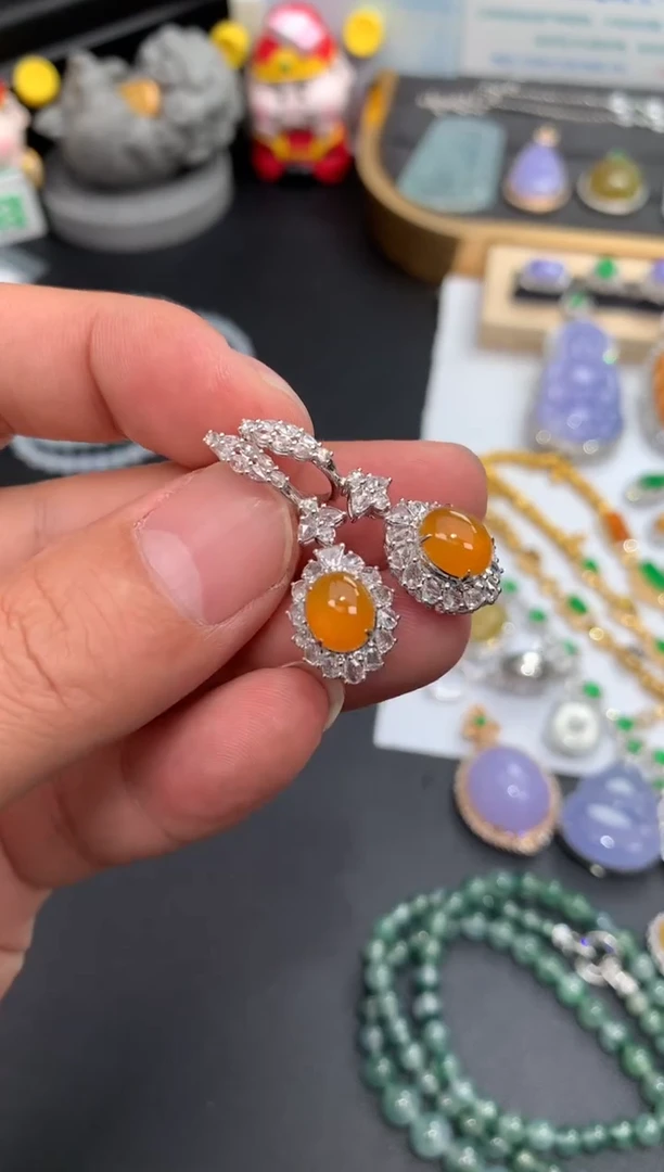 翡翠18K金镶嵌颈饰模式推广期48小时鉴赏期