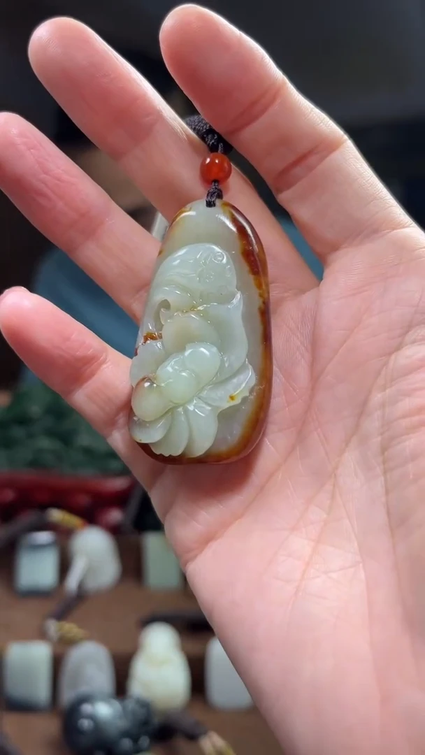 颈饰未镶嵌和田玉·