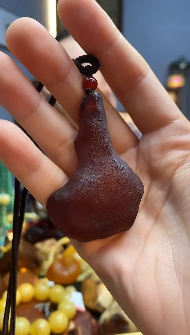琥珀颈饰未镶嵌吊坠