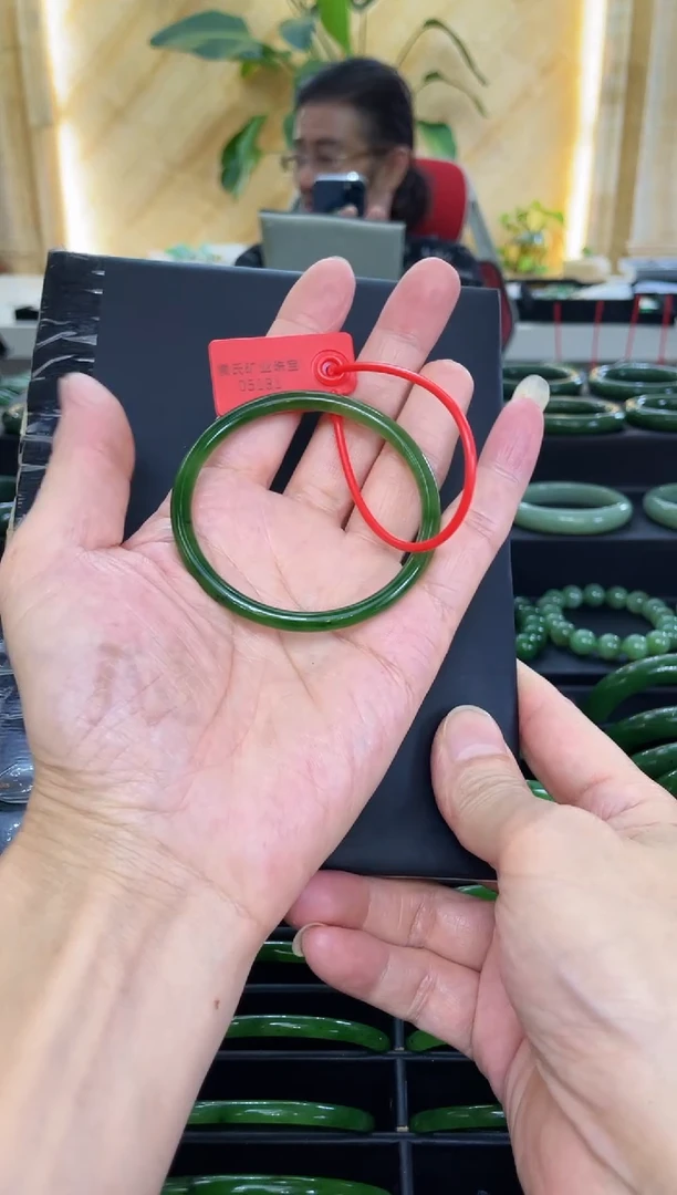 未镶嵌手镯和田玉（碧玉）筱*悠181