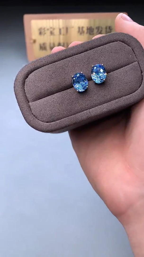 银S925镶嵌耳钉海蓝宝石1111