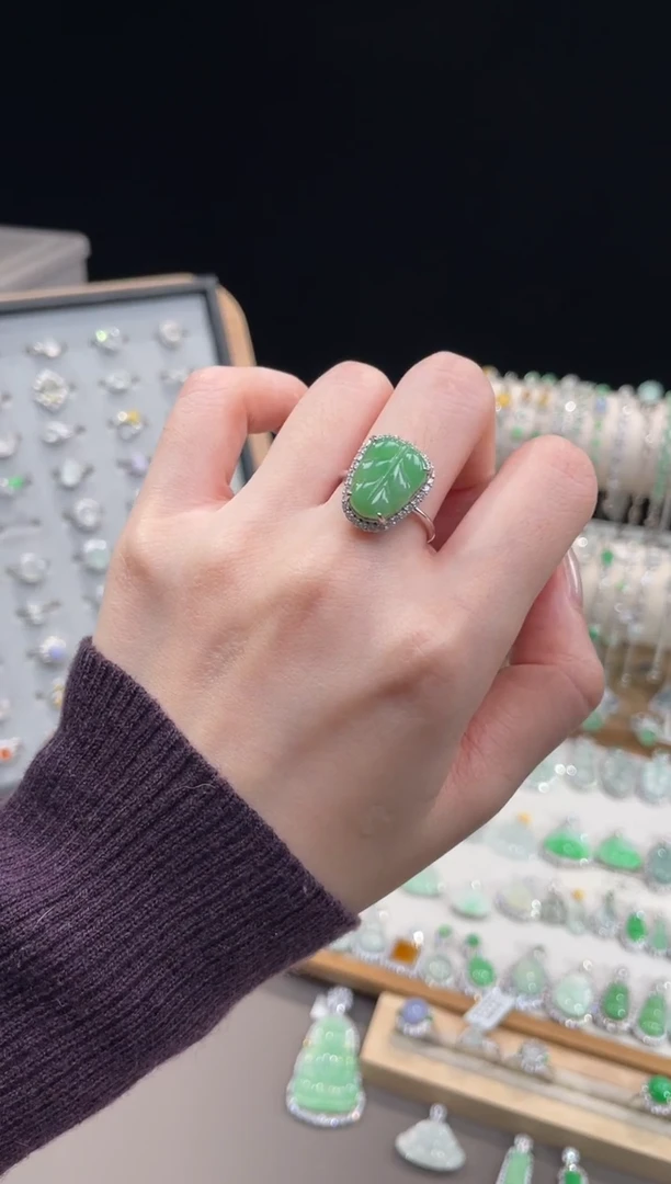 银S925镶嵌戒指翡翠1