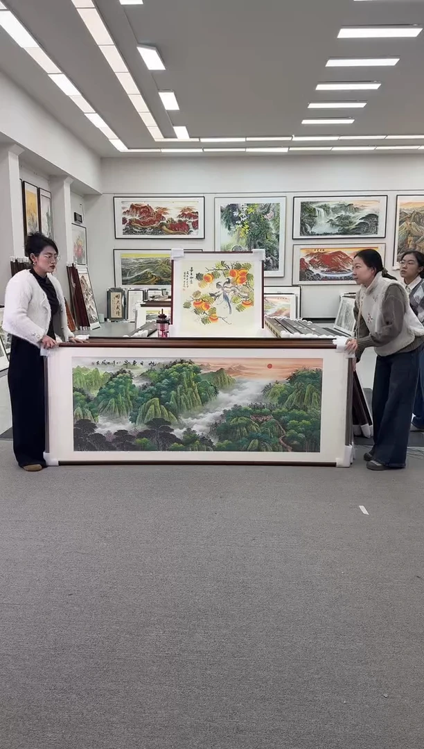 国画绿*手绘   219*88   旭日东升