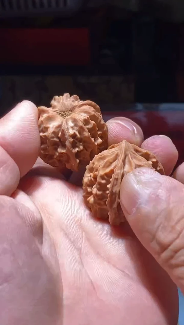 把件文玩核桃三棱35左右全品054