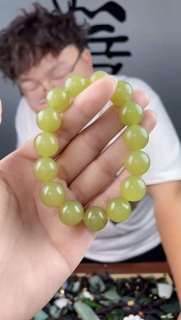 和田玉未镶嵌颈饰拍一发一，多样性发货