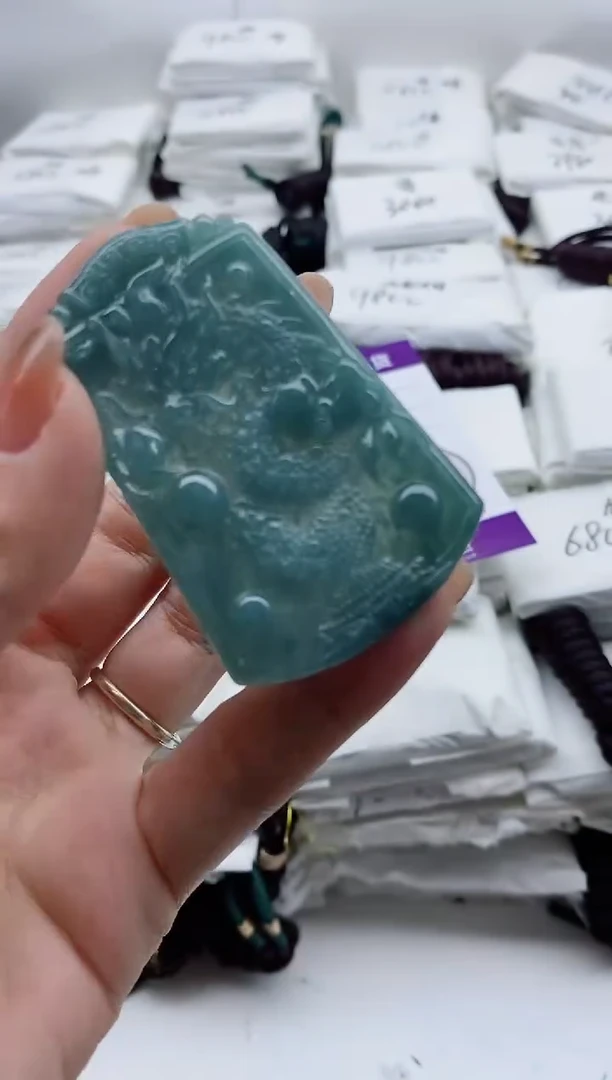 颈饰未镶嵌翡翠88888