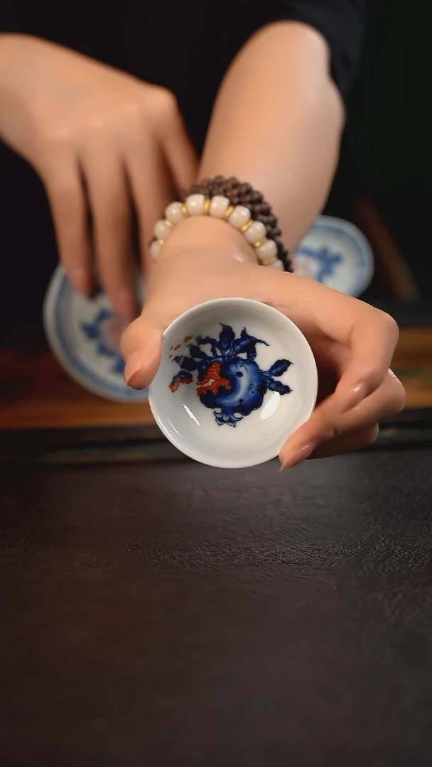洪印慕明矾红加彩小碗杯 石榴