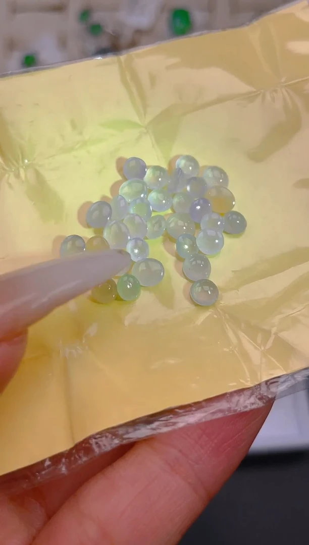 裸石翡翠天然翡翠蛋面85