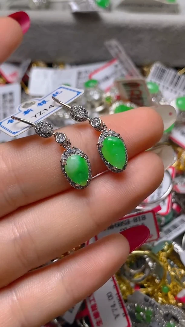 银S925镶嵌戒指翡翠百内无证书