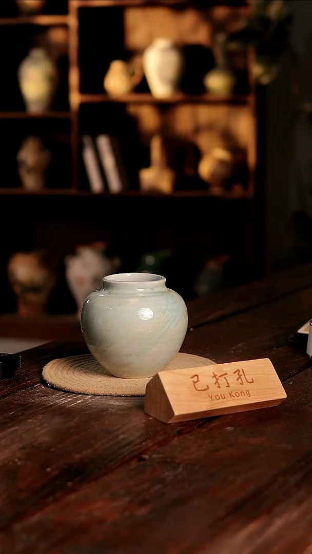 摆件21-516高度15口径8已打孔误差2