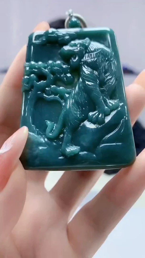 【闪购商品】定制翡翠未镶嵌5153DD-毛货挂件139