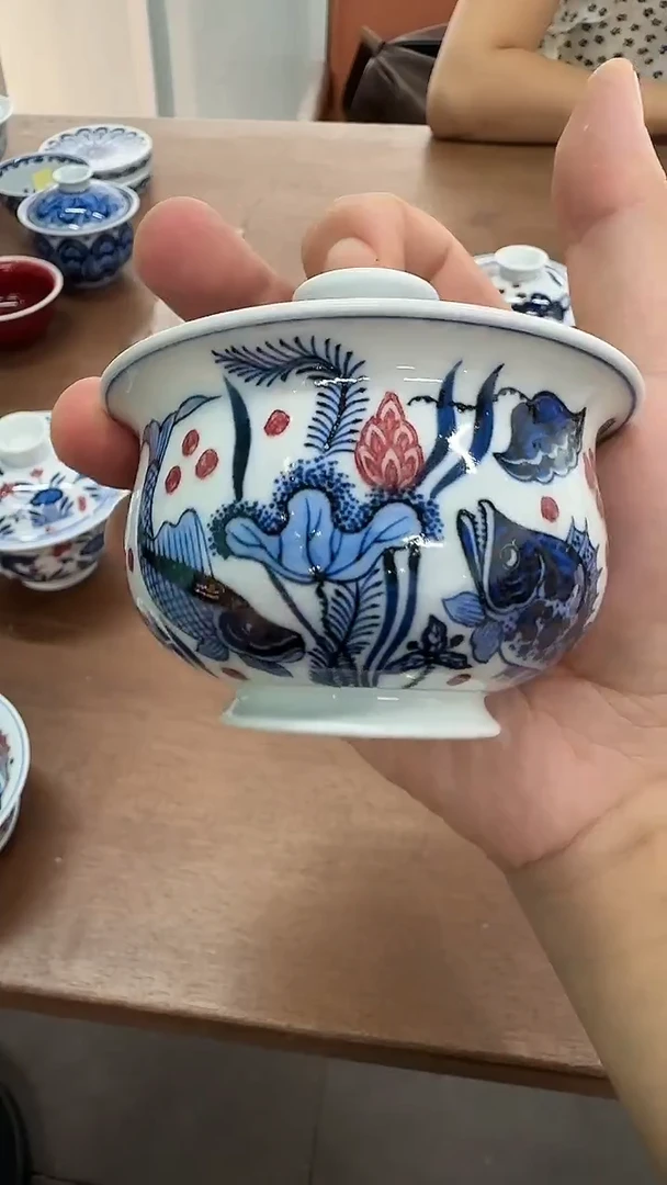 【初谨】青花釉里红鱼藻布袋盖碗