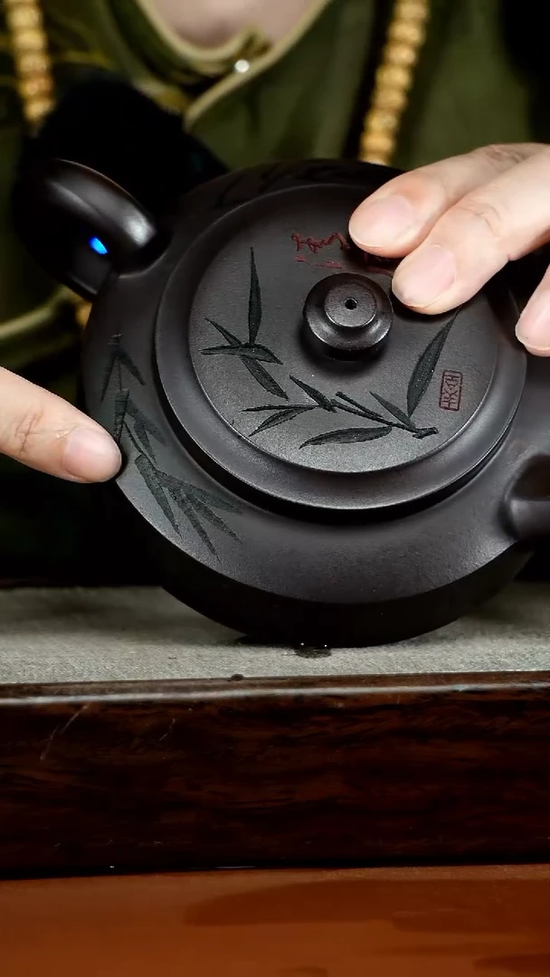 茶壶紫砂顾建华赤龙血砂清风周盘250CC