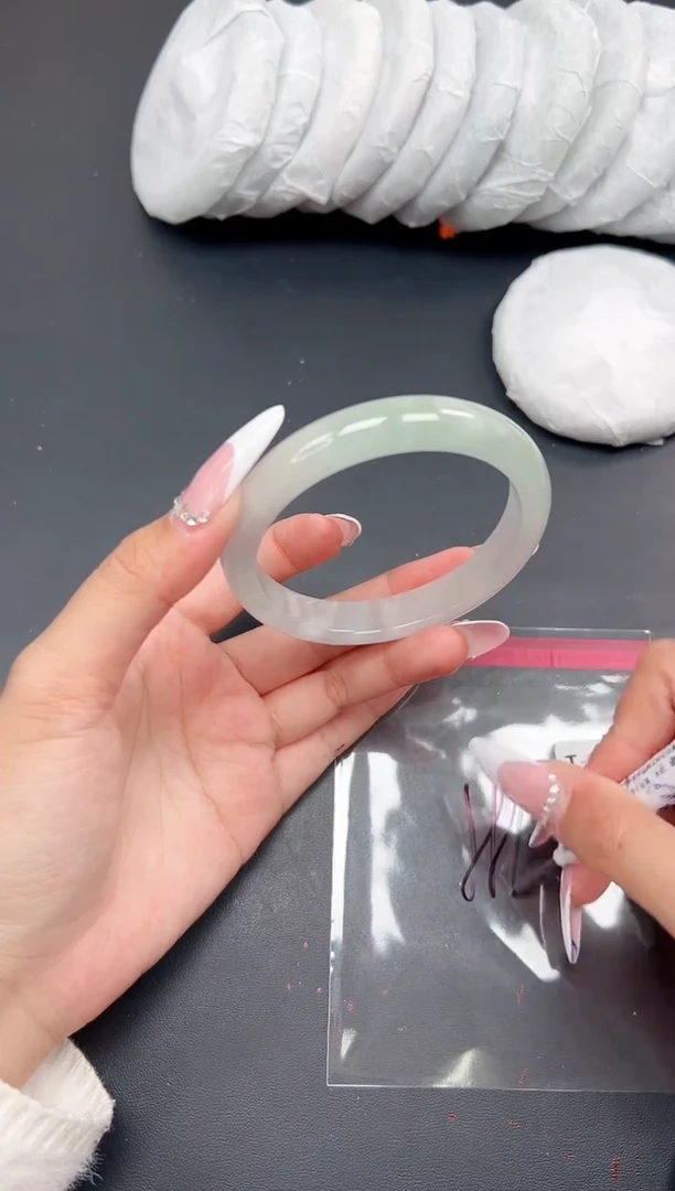 精品手镯，一物一拍T-052