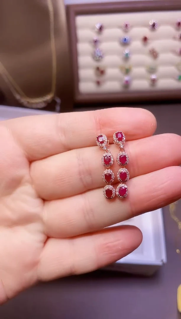 【闪购商品】红宝石耳饰银S925镶嵌一对