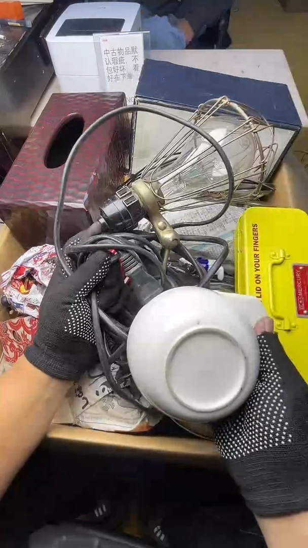 刘*二手商品不退不换