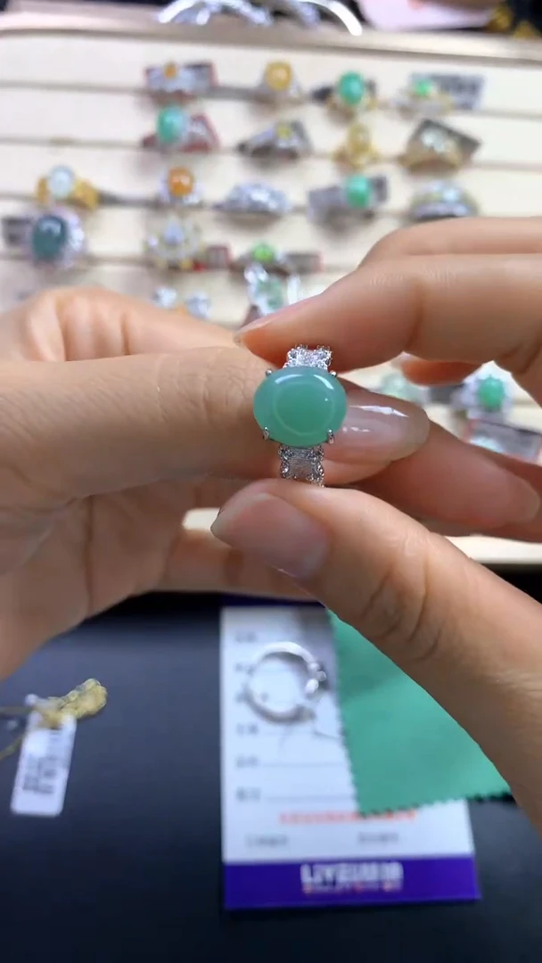 翡翠戒指银S925镶嵌翡翠 蛋面 银S925镶嵌