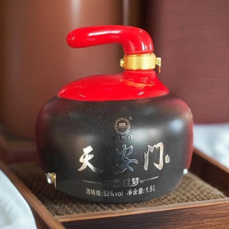 天安门冰壶追梦酱香型白酒 宴请送礼收藏 53度 1500mL 53度1500ml
