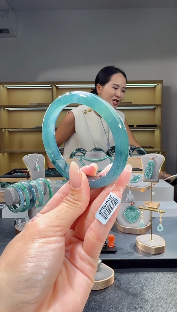 未镶嵌手镯翡翠58圈