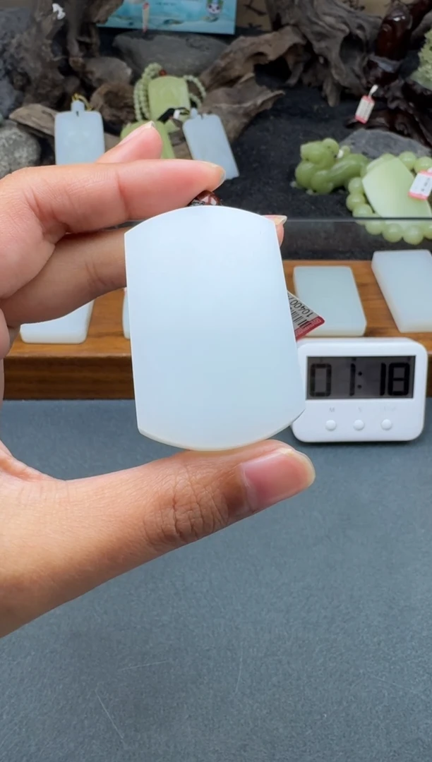 颈饰未镶嵌和田玉文****癌1