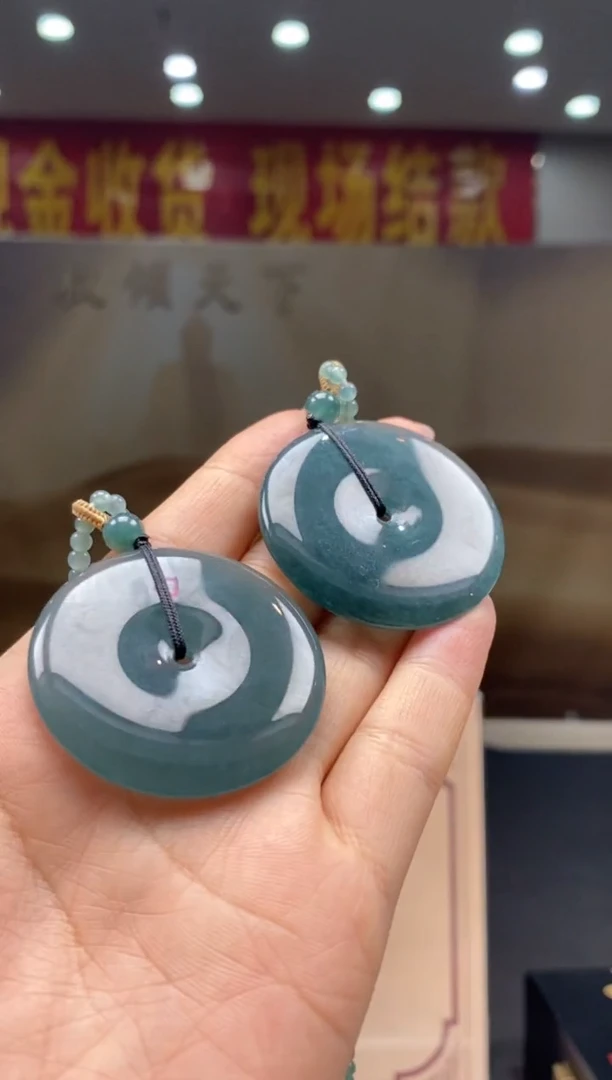 【闪购商品】定制翡翠未镶嵌多样性发货【只发一件】*q38
