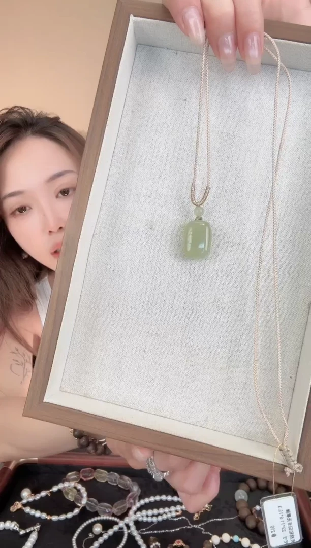 颈饰未镶嵌和田玉8