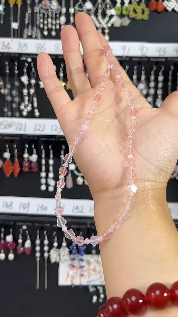 未镶嵌翡翠耳饰打***?打翻牛奶