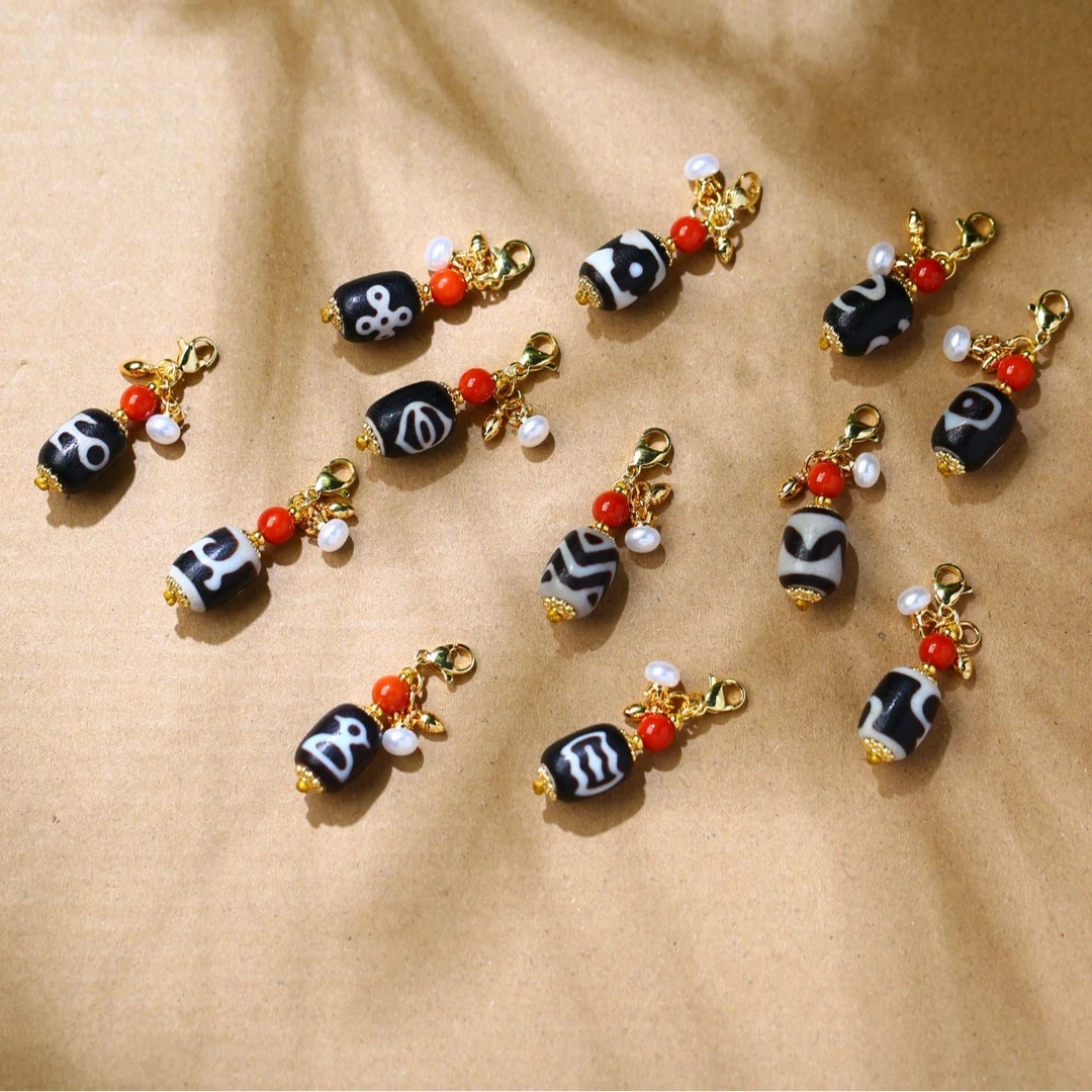 黑白（多图腾）天珠吊坠/多样性发其一