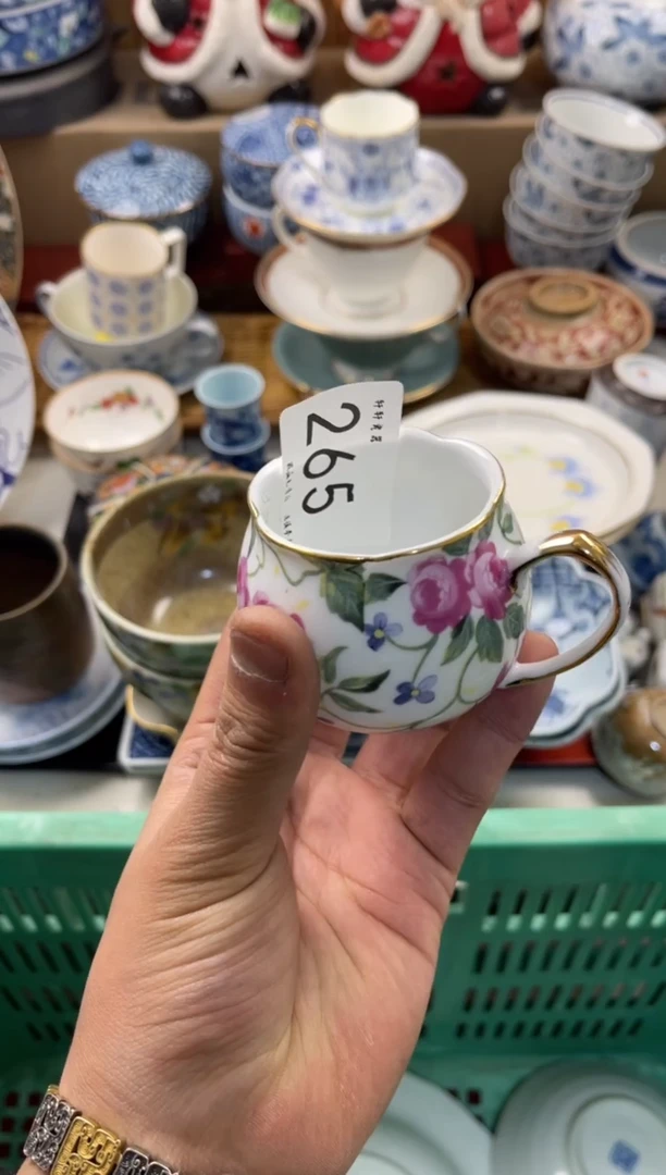 陶瓷曾***过店铺名称 轩轩瓷器 闪购类型 定向 曾经年轻过