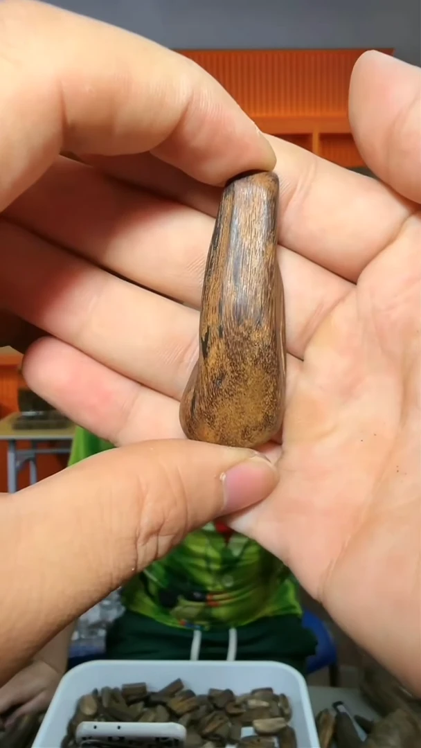 沉香吊坠83号红土多样性发一