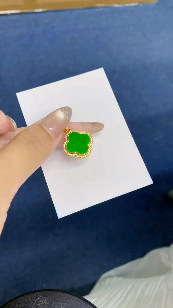 颈饰未镶嵌翡翠多样性发其一