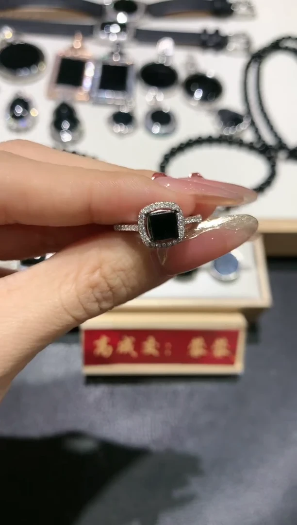 【闪购商品】翡翠吊坠(不含链)银S925镶嵌30多人多样性随机发货1件