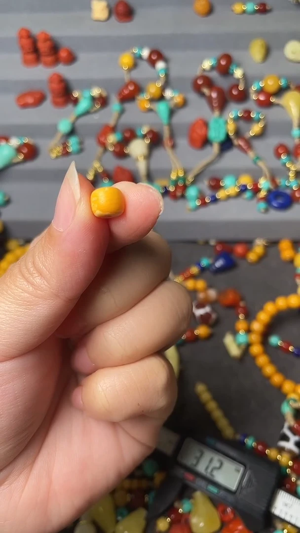 裸石蜜蜡未镶嵌8＋蜜蜡墩子单颗