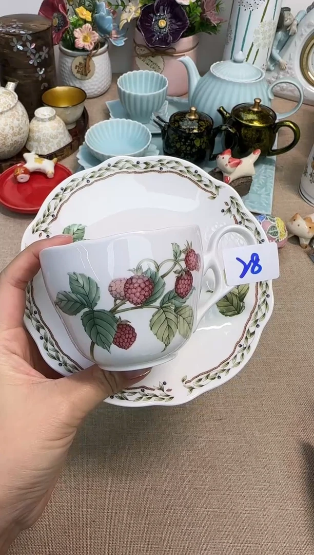 瓷片泡泡家的瓷器真好看