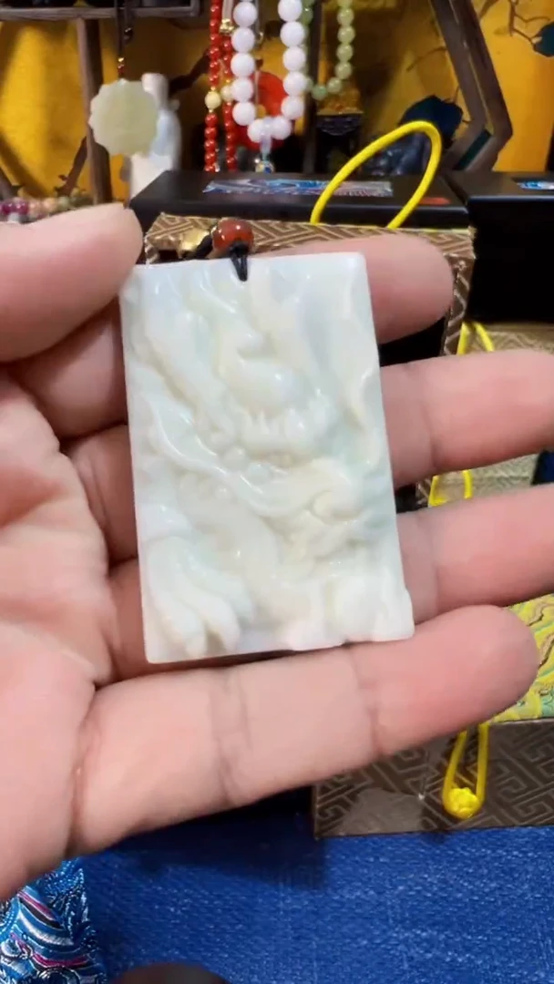 蓝田玉（蛇纹石化大理石玉）挂件合金蓝田 龙牌