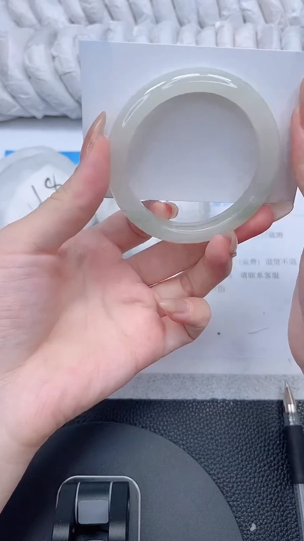 石英质玉手镯未镶嵌165-52.5