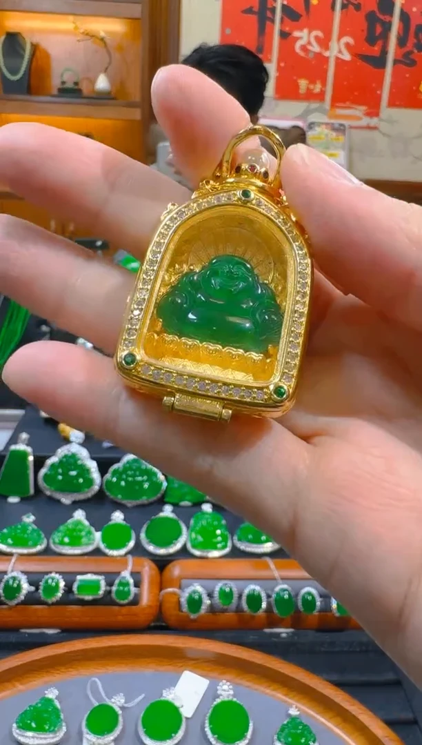 翡翠未镶嵌吊坠(赠链)天然a货翡翠