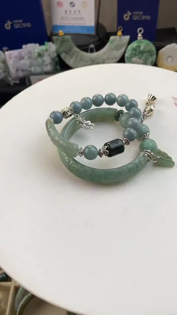 未镶嵌手链翡翠小*手工定制默认微瑕主播介绍为准