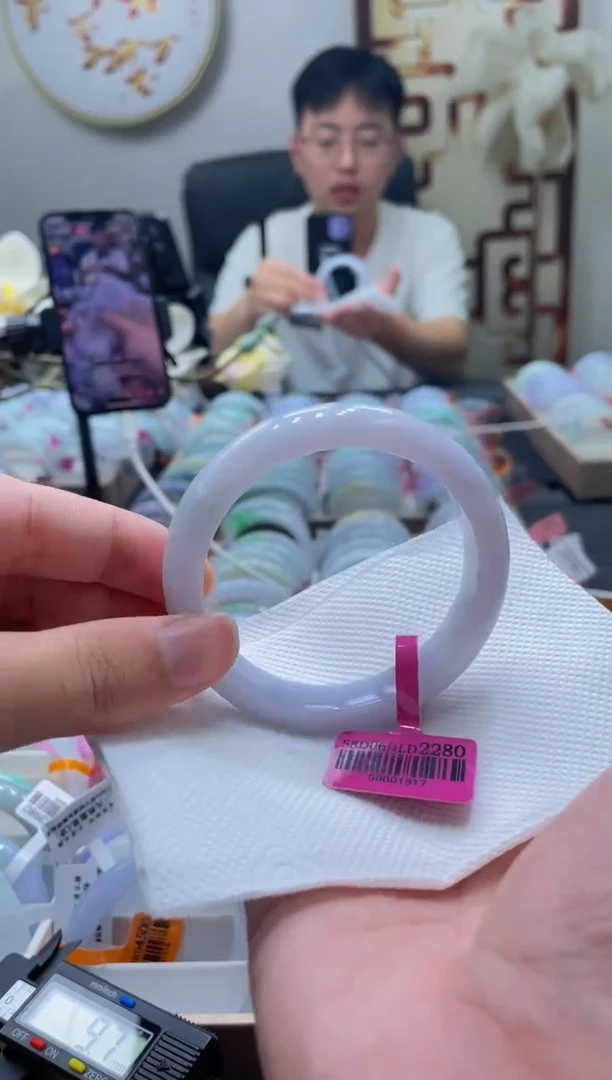 未镶嵌手镯翡翠136-58