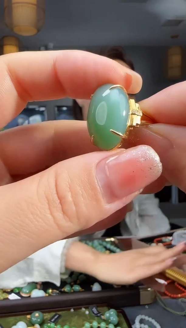 和田玉戒指18K金镶嵌1