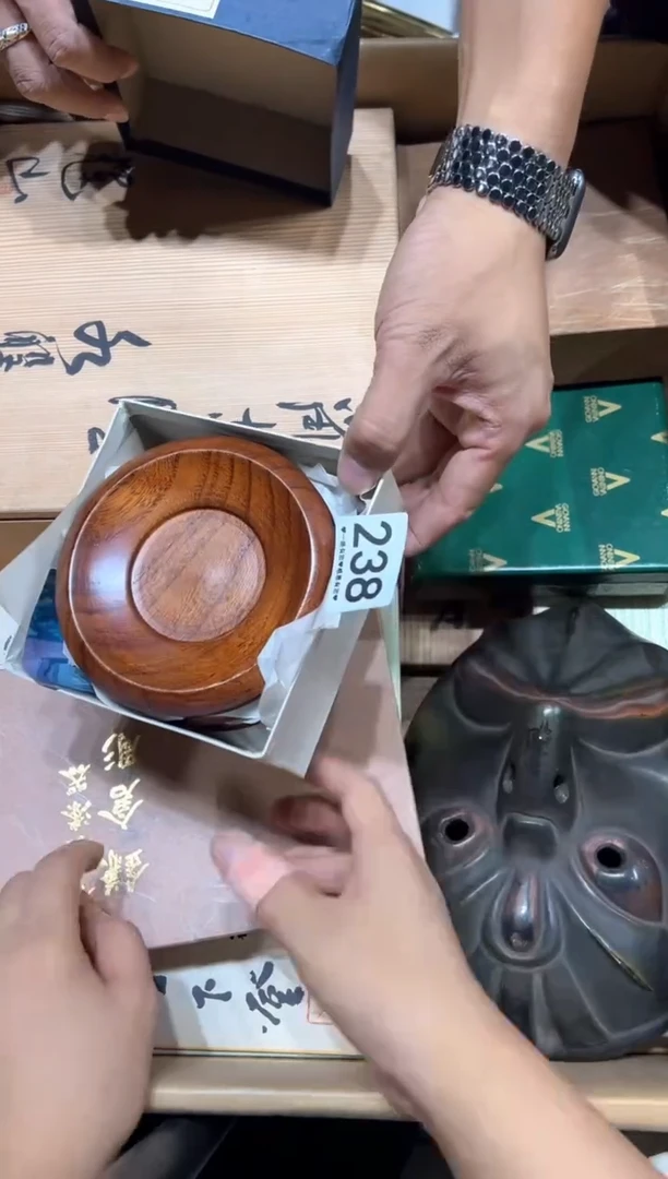 瓷片痞****熊238............