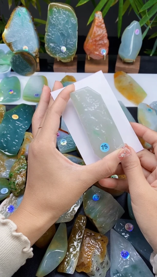 【闪购商品】定制翡翠未镶嵌翡翠