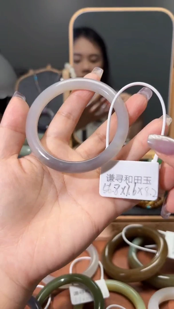 和田玉手镯未镶嵌1