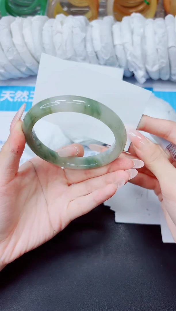 石英质玉手镯未镶嵌303/60