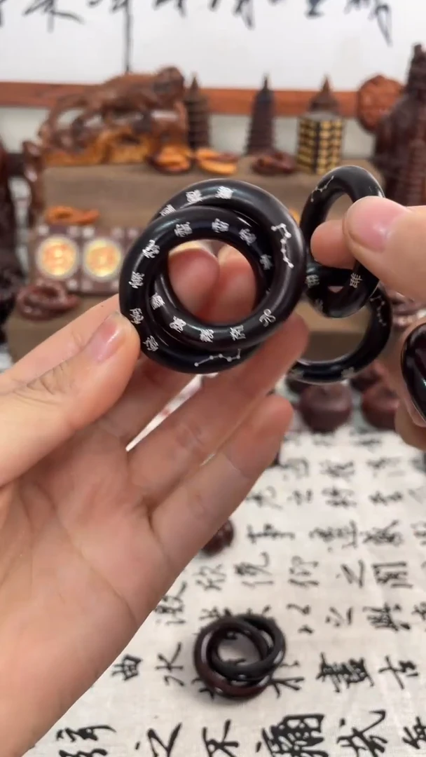 【闪购商品】木枣木玉华镶银十字讳字小乾坤圈