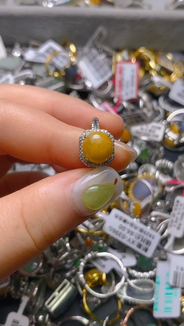 银S925镶嵌戒指翡翠百内无证书