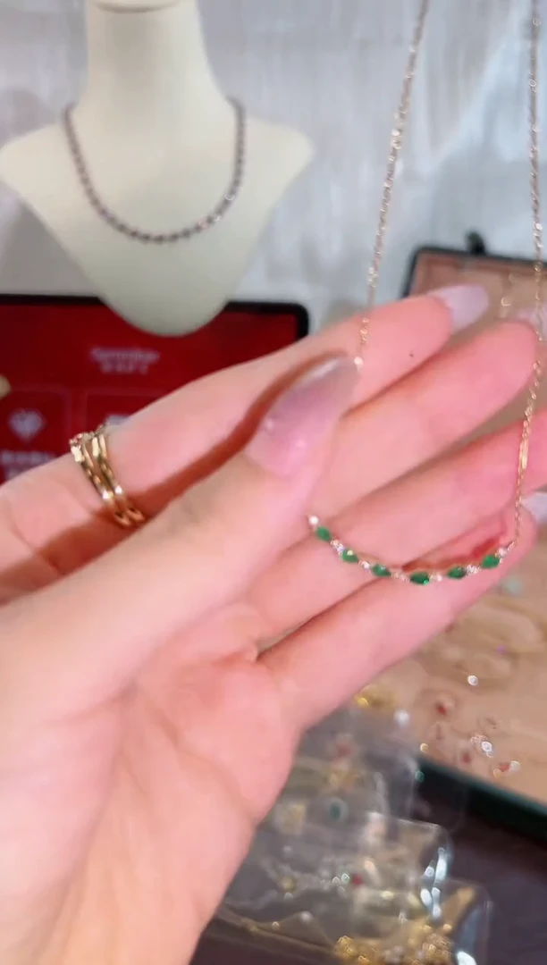 18K金镶嵌颈饰祖母绿BN7192#-Y#53