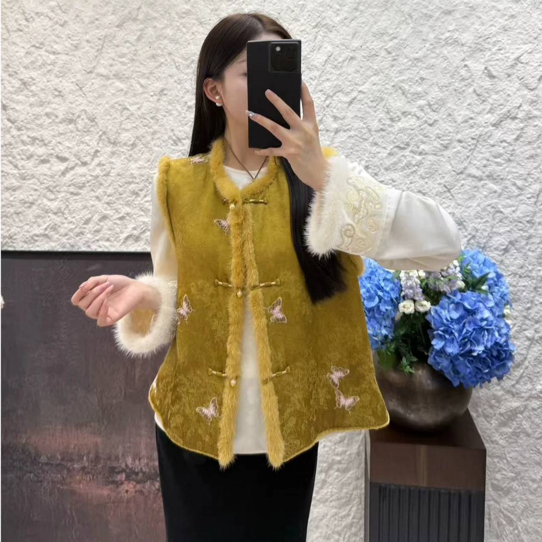 子予·新中式圆领边蝴蝶暗花棉马甲蝴蝶暗纹圆领镶毛保暖冬季内搭